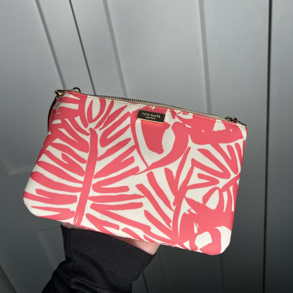 FINAL SALE Kate Spade Grant Street Lolly Tropical Leaf Print Wristlet